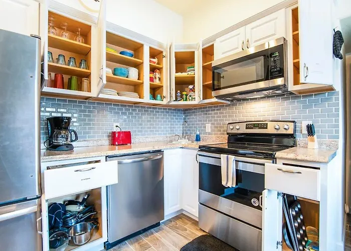 1a- Az 1bd Fully Furnished W Amenities 1a *